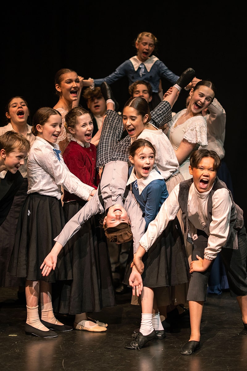 Tri-Art Theatre and Dance